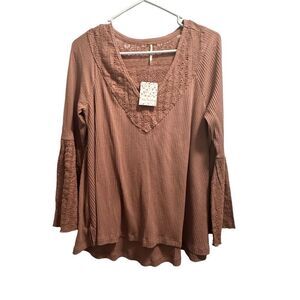 Women’s Free People Blush Pink Blouse With Trumpet Sleeve Sz. XS